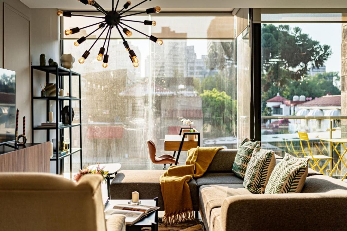 Stylish Urban Retreat With Balcony And Coworking Space * Mexico City